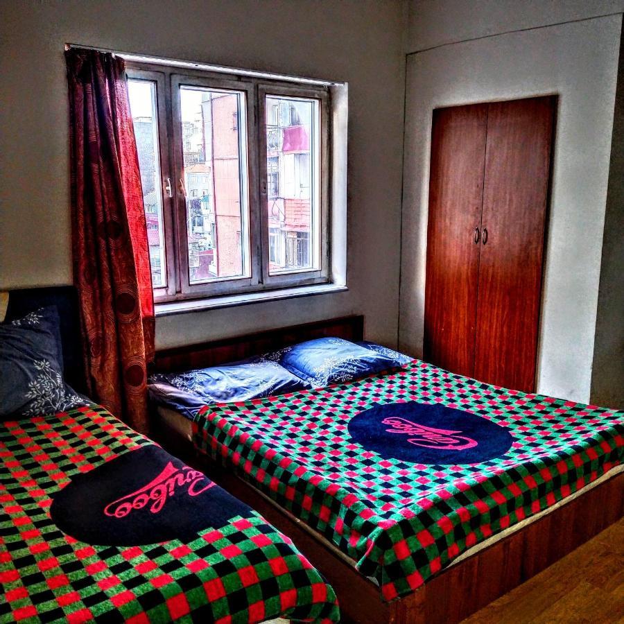 Masala Hostel 巴统 外观 照片