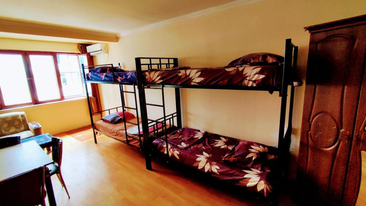 Masala Hostel 巴统 外观 照片